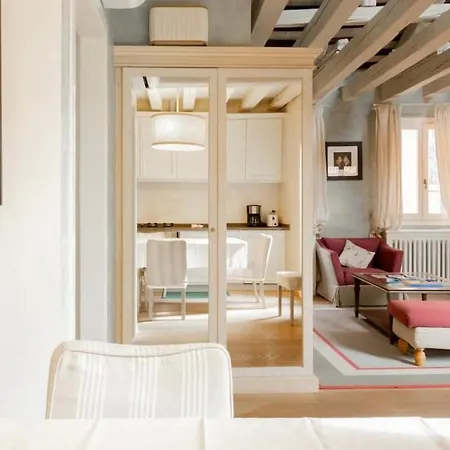 Beautiful Apartment In The Center Apartamento Venecia