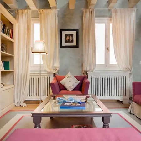 Beautiful Apartment In The Center Apartamento *